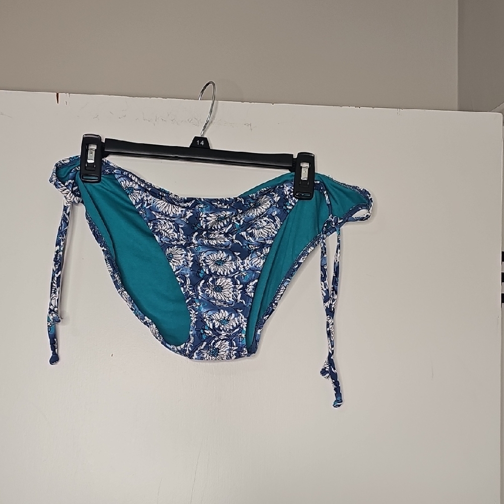 Old Navy Blue and White Floral Bikini Bottom